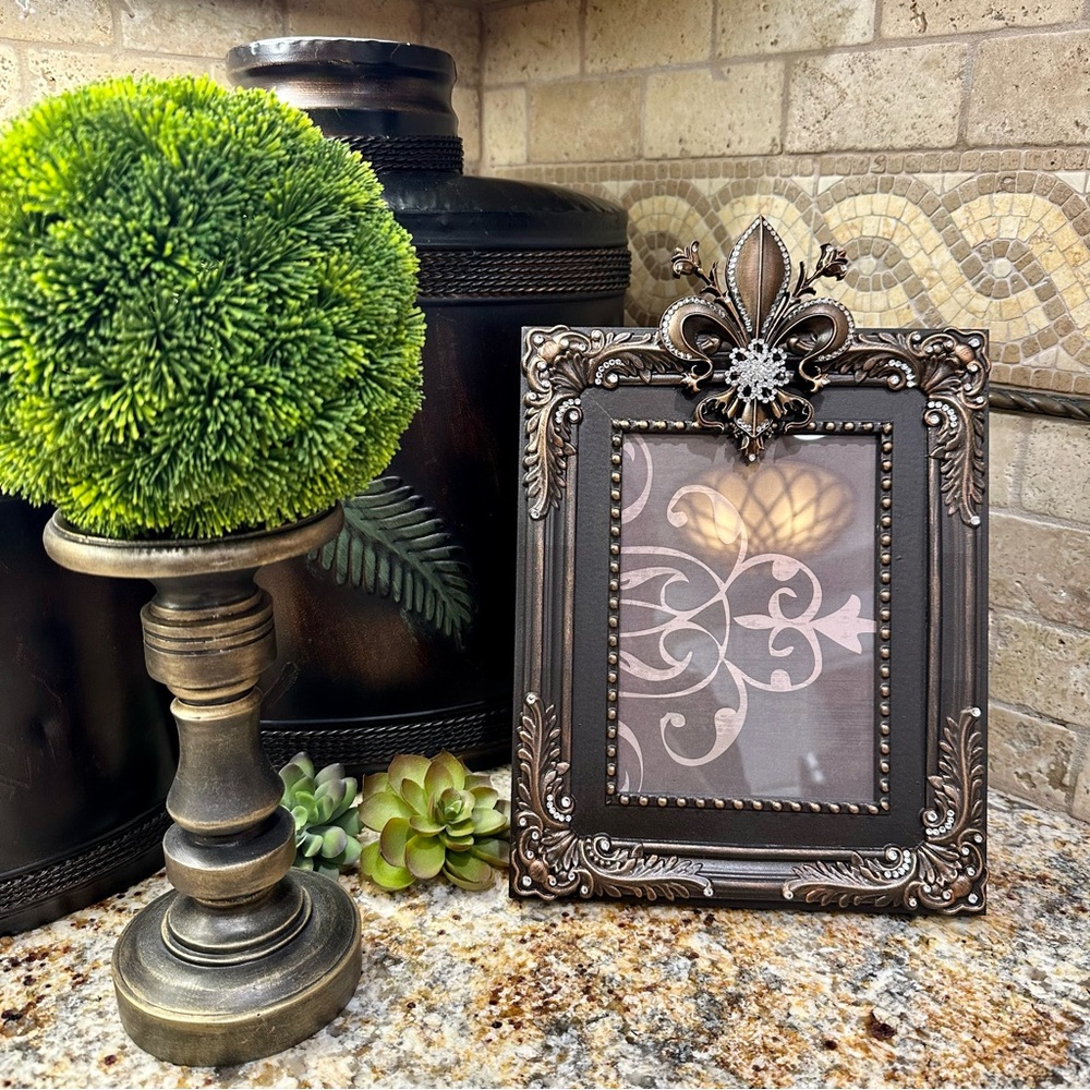 Fleur de Lis Picture Frame